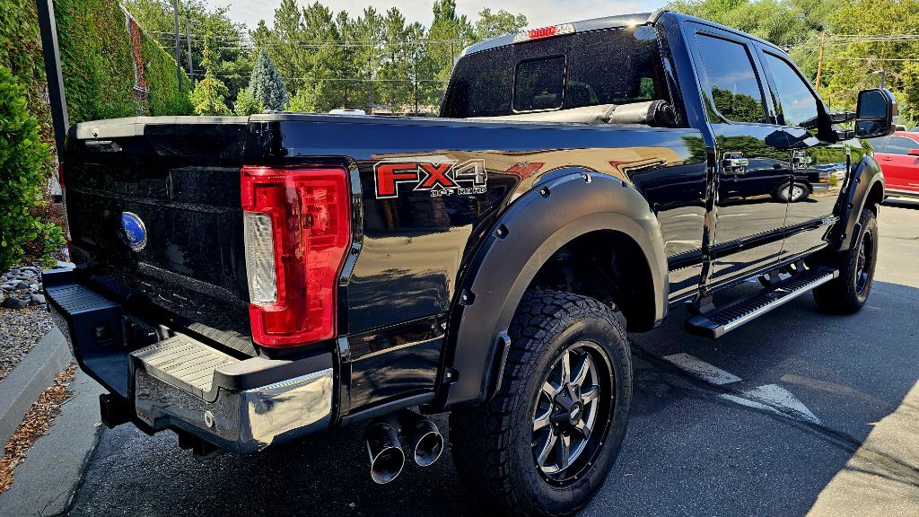 2017 Ford F-350 Image 5