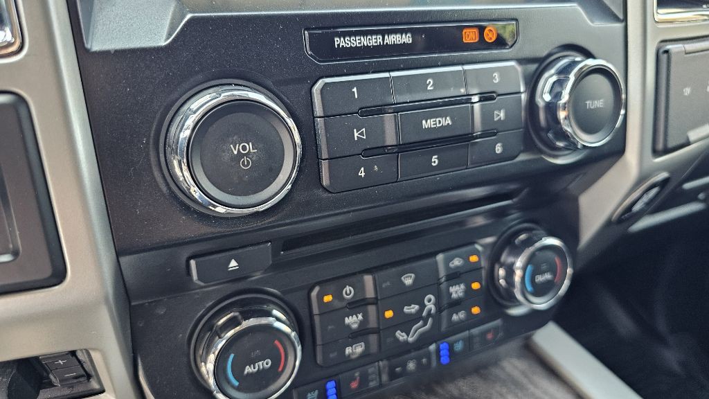 2017 Ford F-350 Image 24