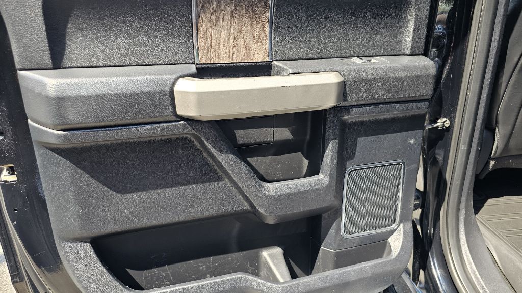 2017 Ford F-350 Image 35