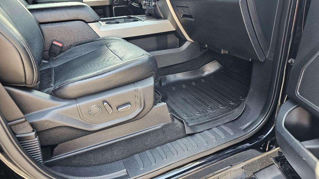 2017 Ford F-350 Image 36