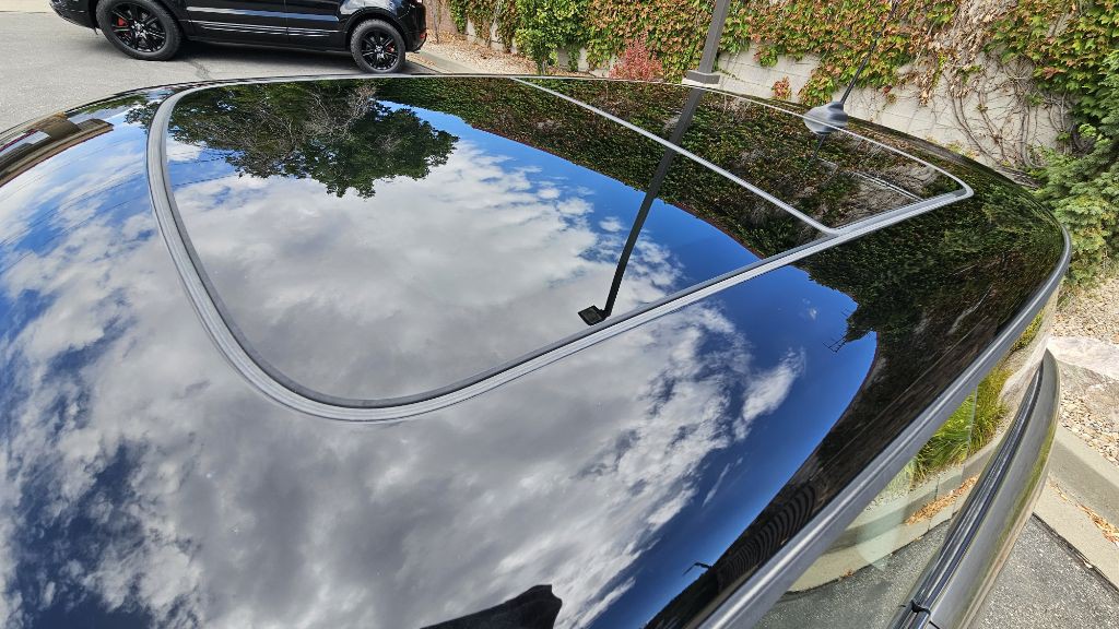 2017 MINI Cooper Image 9