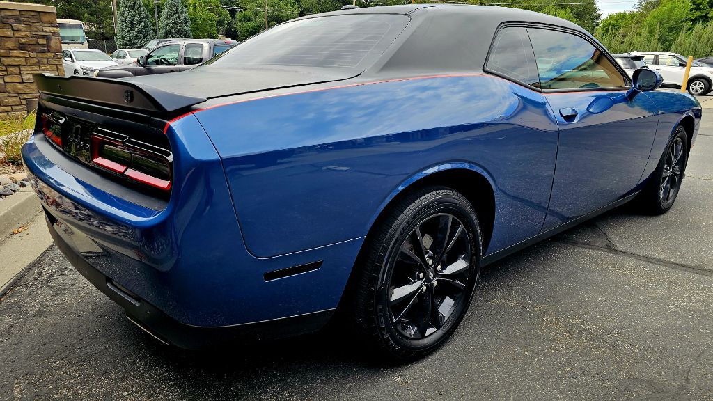 2020 Dodge Challenger Image 5