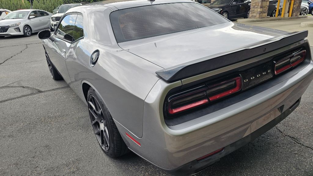 2016 Dodge Challenger Image 7