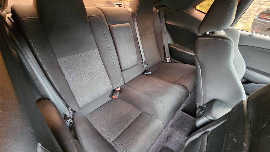 2016 Dodge Challenger Image 29