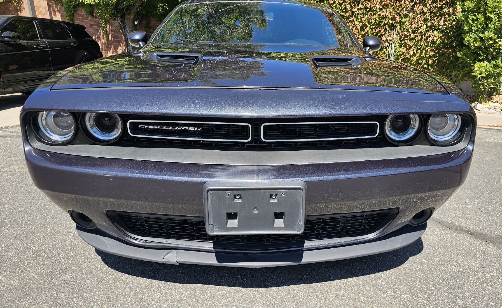 2019 Dodge Challenger Image 2