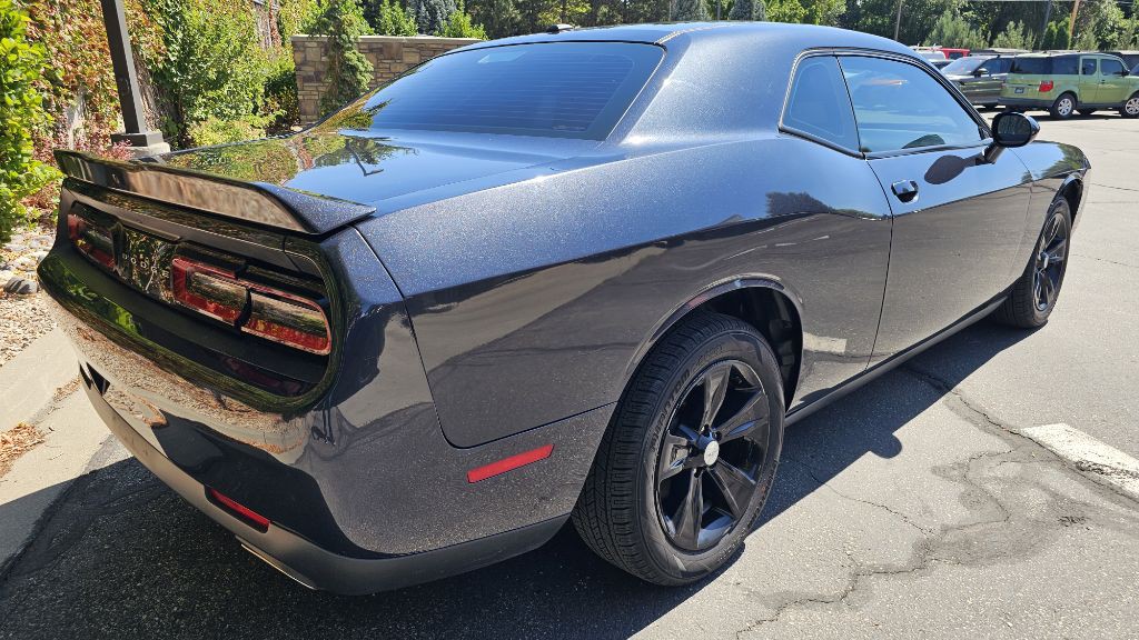 2019 Dodge Challenger Image 5