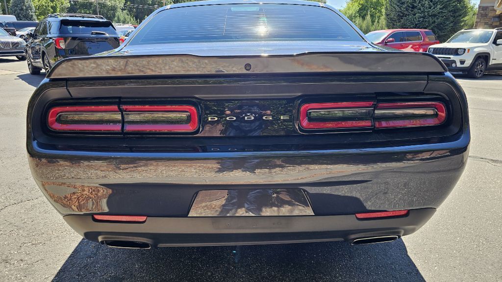 2019 Dodge Challenger Image 6