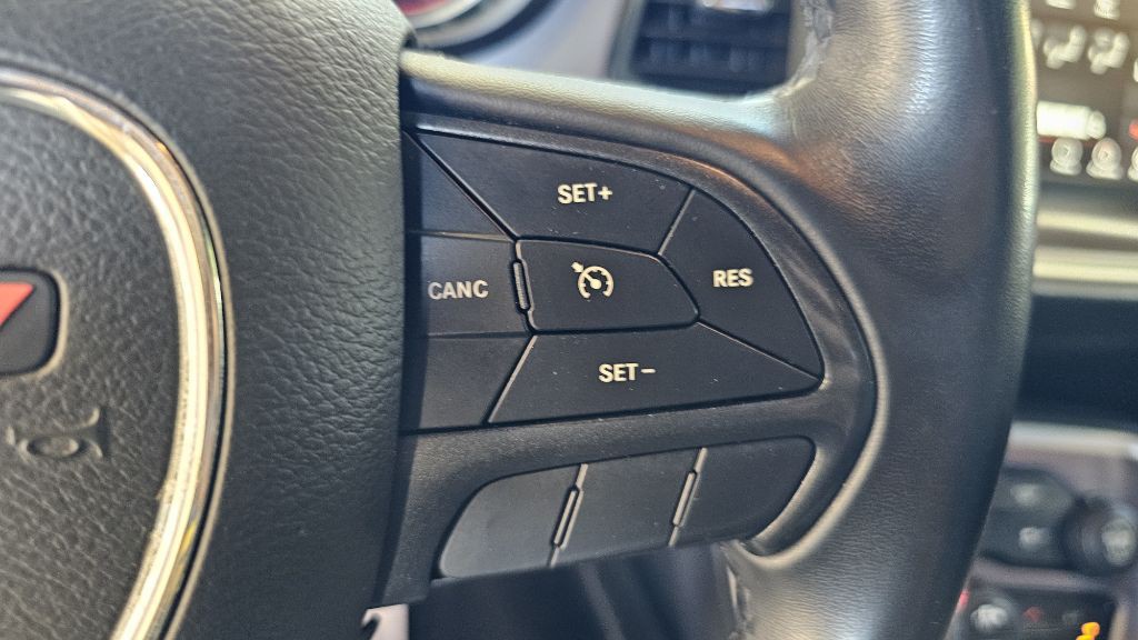 2019 Dodge Challenger Image 39