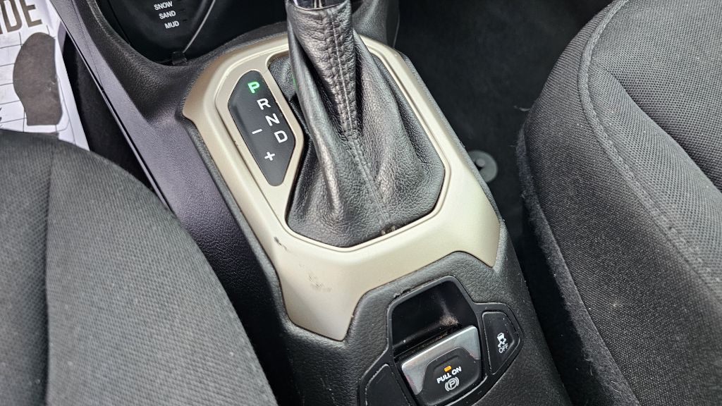 2017 Jeep Renegade Image 18