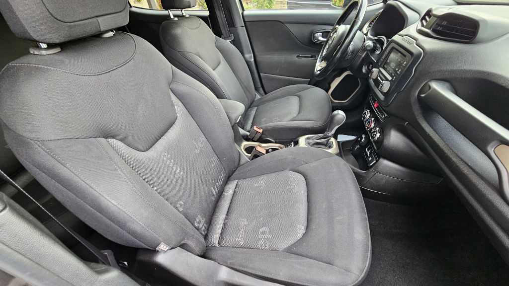 2017 Jeep Renegade Image 29
