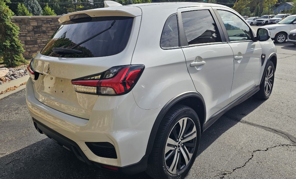 2020 Mitsubishi Outlander Image 5