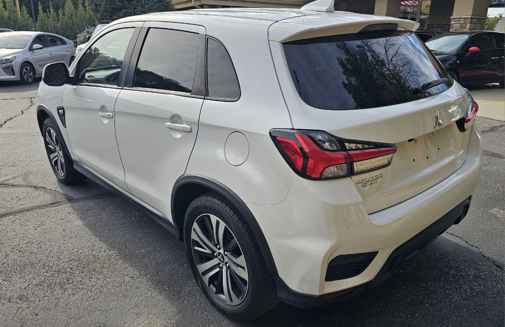 2020 Mitsubishi Outlander Image 7