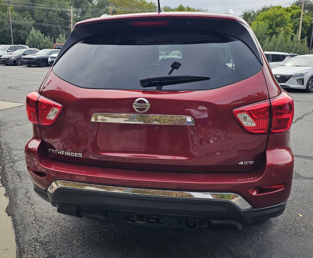 2017 Nissan Pathfinder Image 6