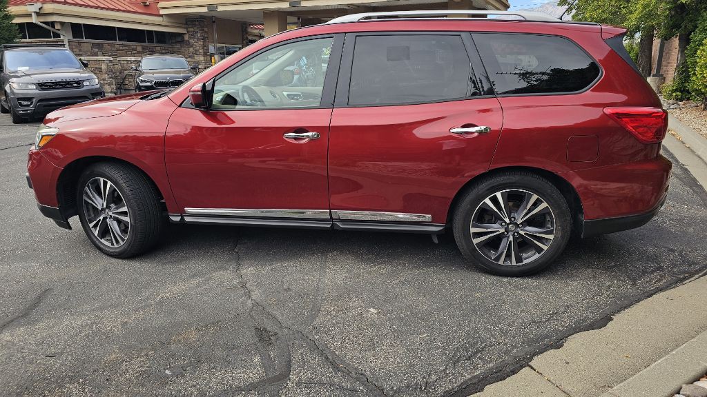 2017 Nissan Pathfinder Image 8