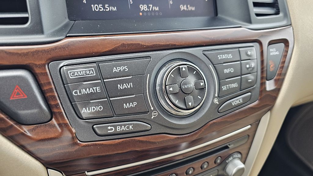 2017 Nissan Pathfinder Image 20