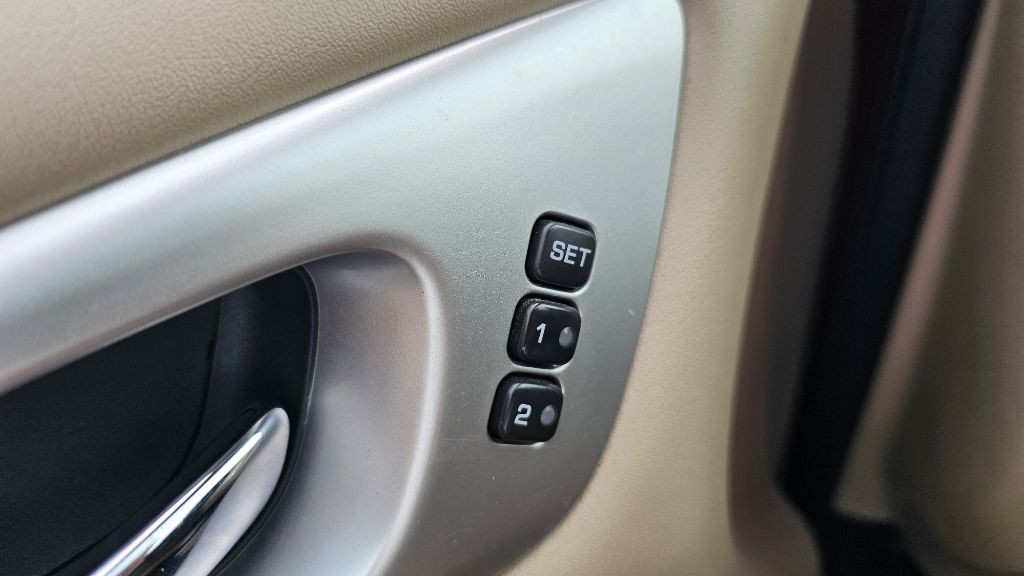 2017 Nissan Pathfinder Image 24