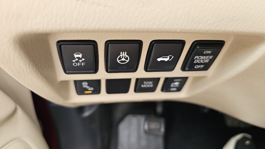 2017 Nissan Pathfinder Image 26