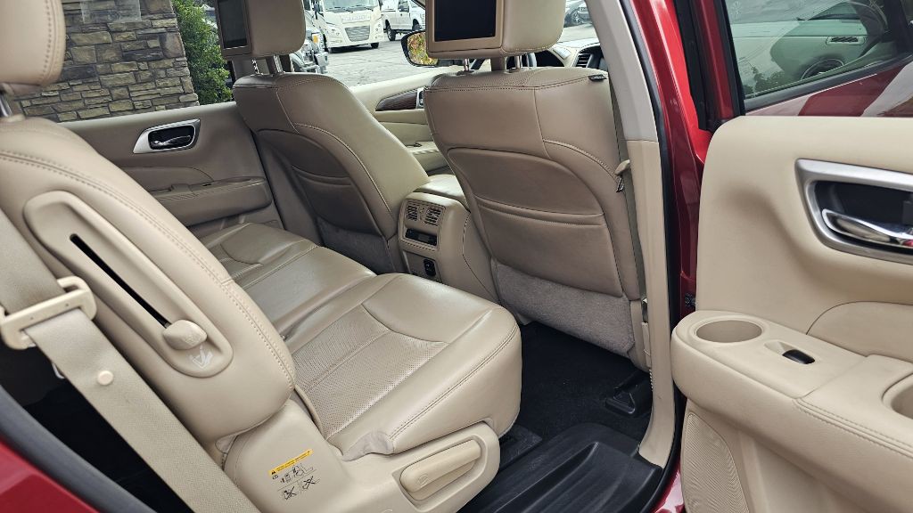 2017 Nissan Pathfinder Image 35