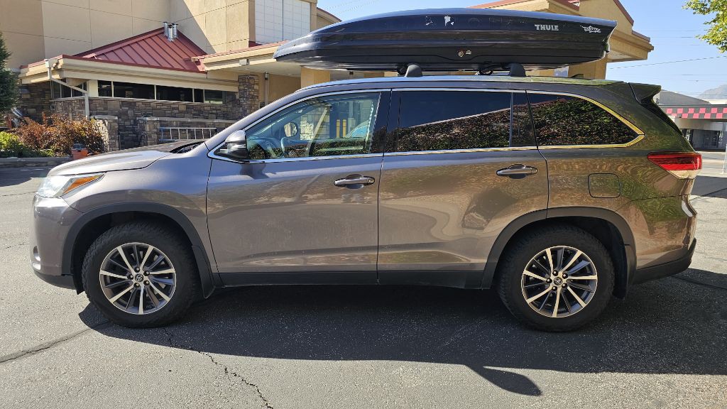 2019 Toyota Highlander Image 8