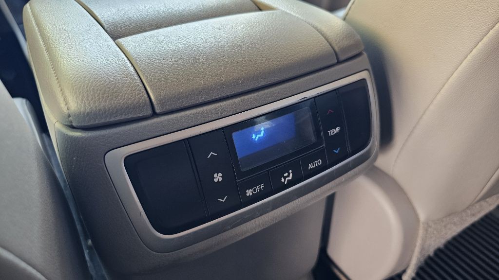 2019 Toyota Highlander Image 33