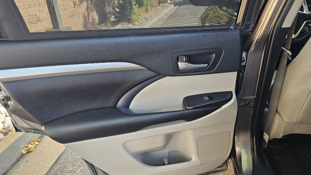 2019 Toyota Highlander Image 34