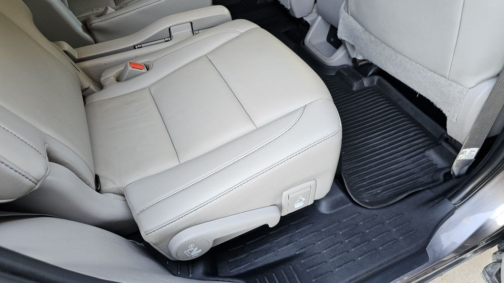 2019 Toyota Highlander Image 39