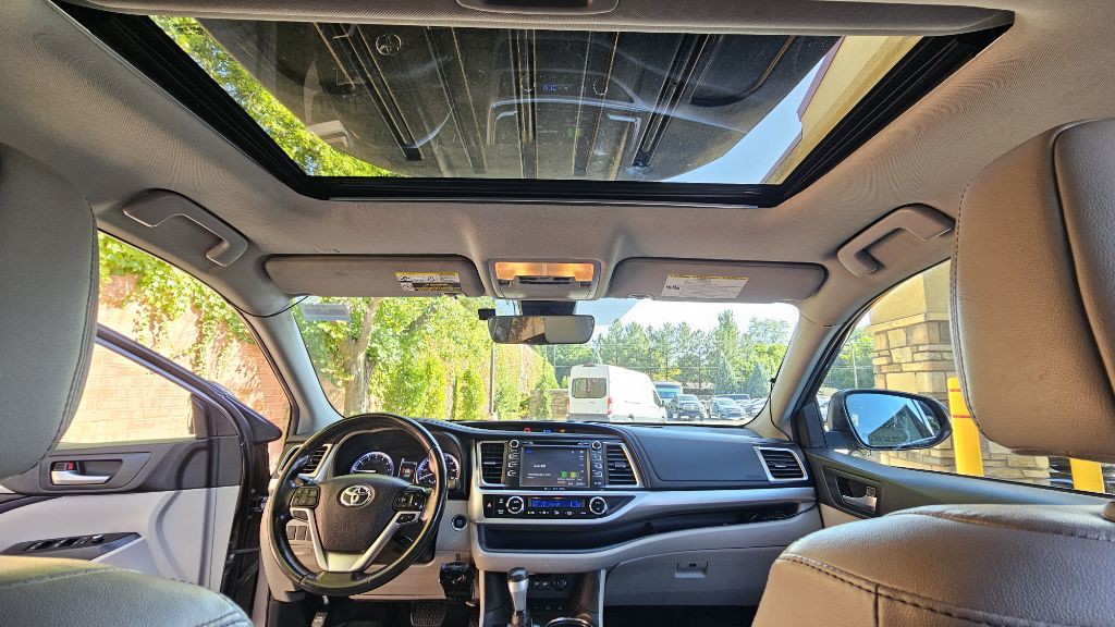 2019 Toyota Highlander Image 42