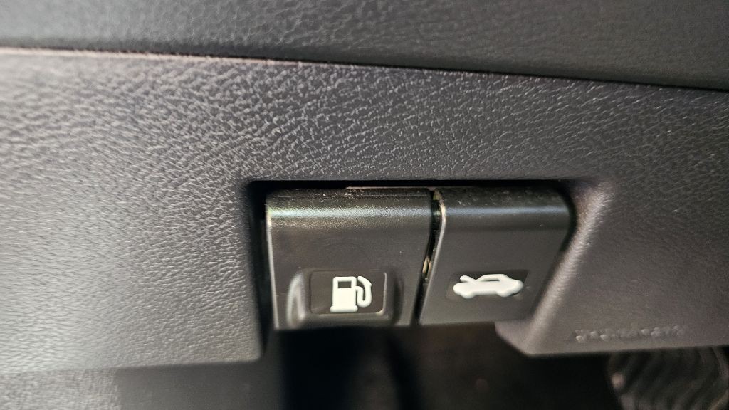 2020 Nissan Versa Image 17