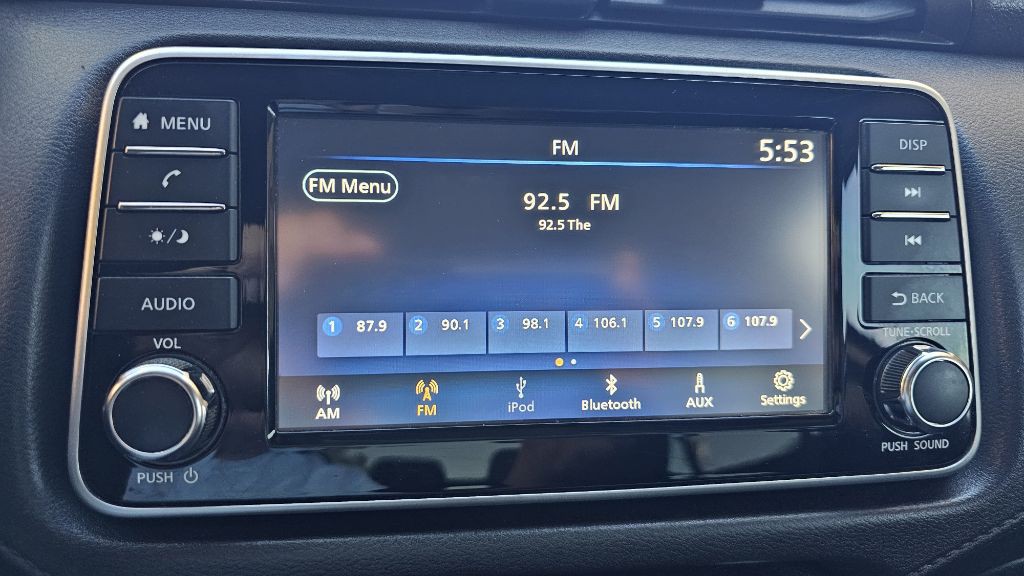 2020 Nissan Versa Image 19