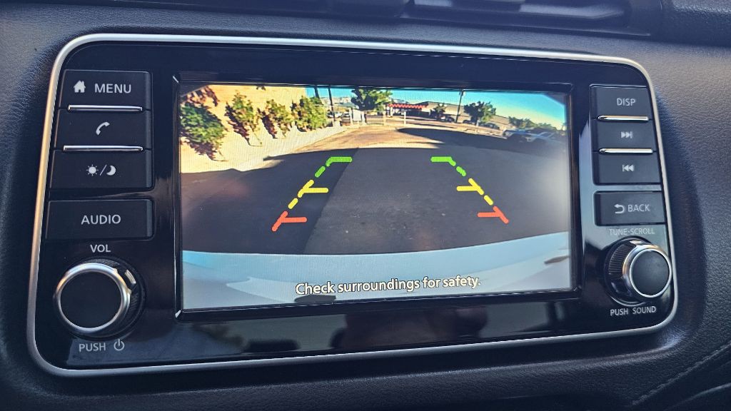 2020 Nissan Versa Image 20