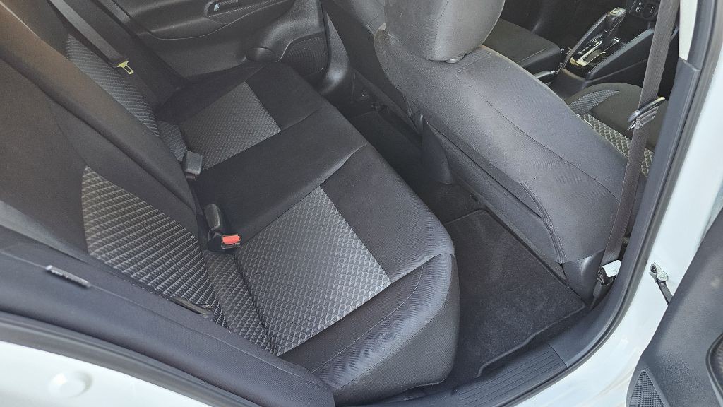 2020 Nissan Versa Image 37