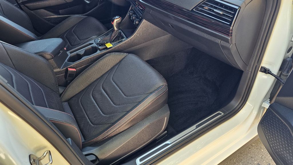2022 Volkswagen Jetta Image 32