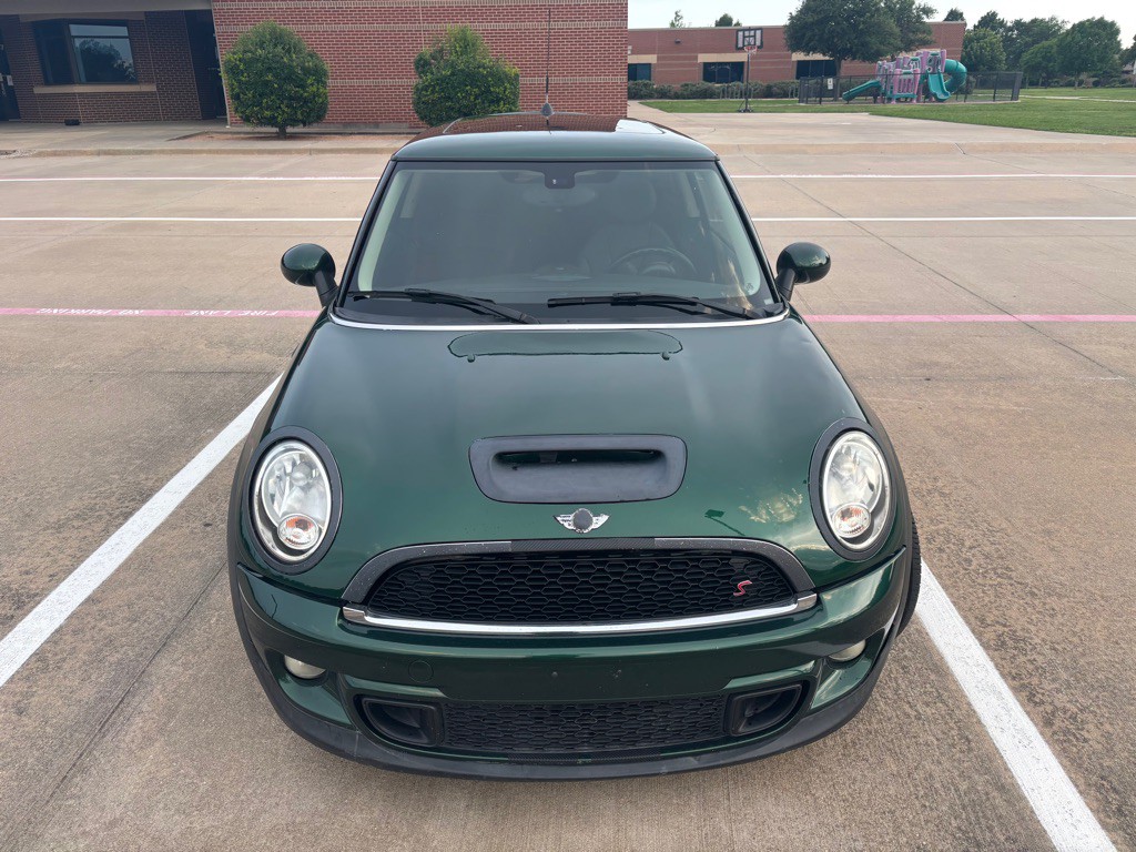 2013 MINI Cooper Image 2