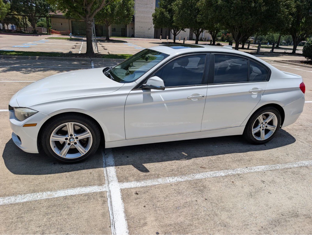 2013 BMW 3 Series Image 6