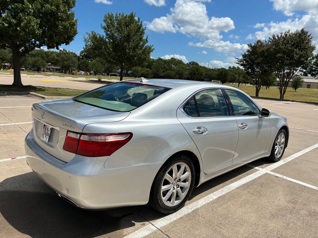 2007 Lexus LS Image 4