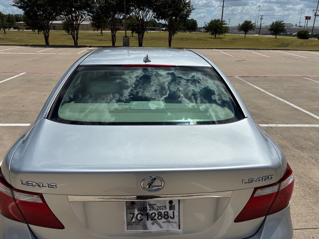 2007 Lexus LS Image 7
