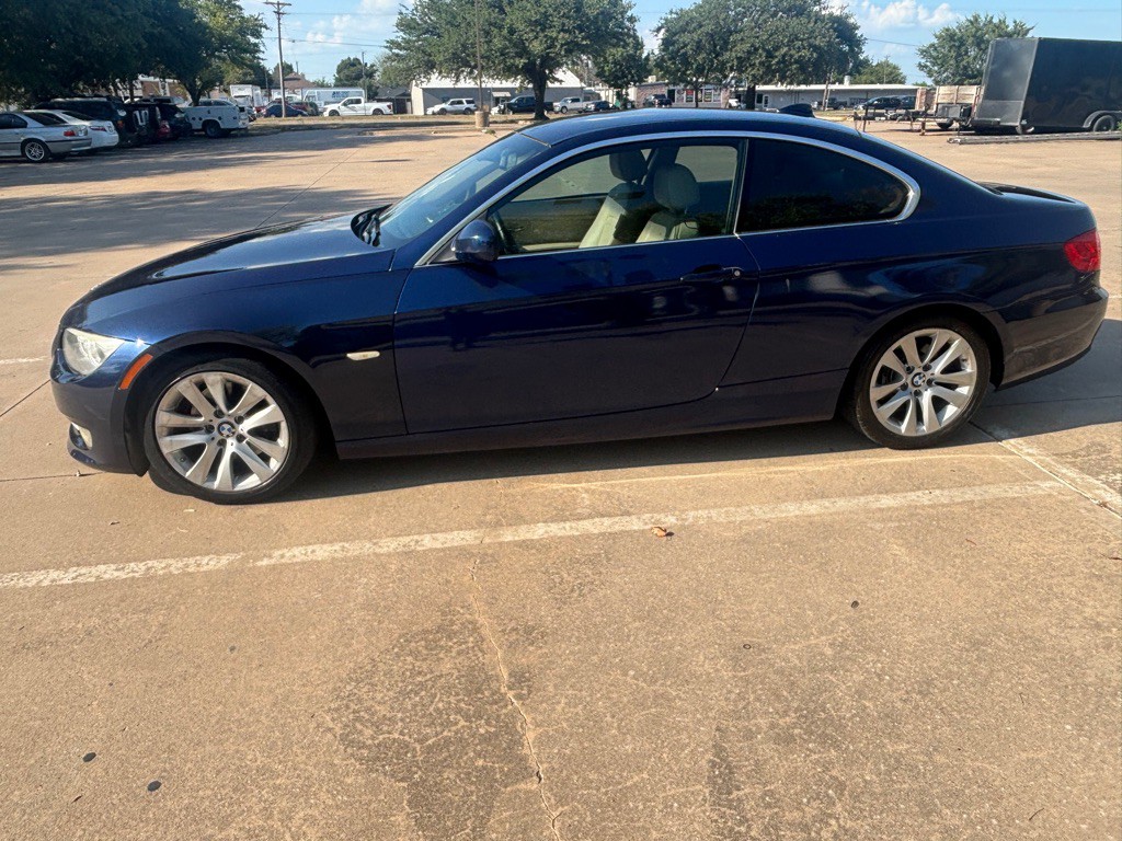2013 BMW 3 Series Image 4