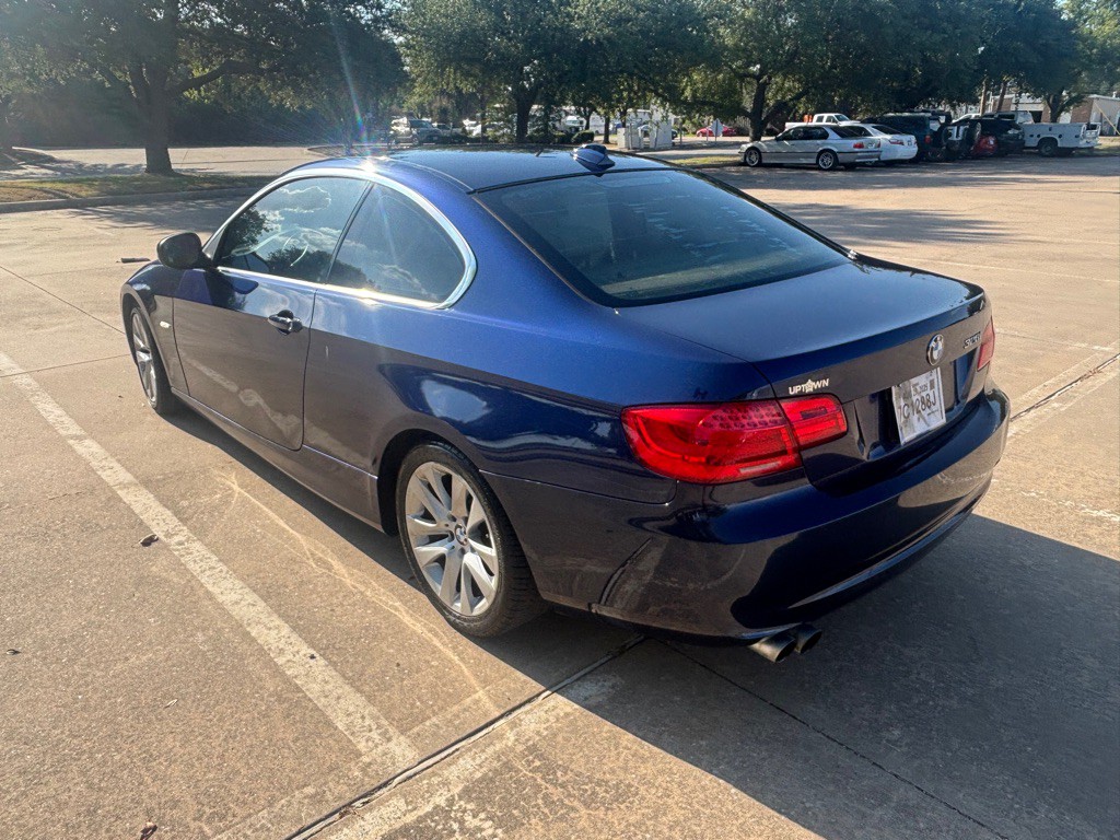 2013 BMW 3 Series Image 5