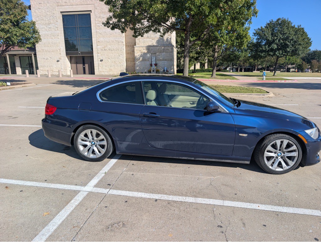 2013 BMW 3 Series Image 4