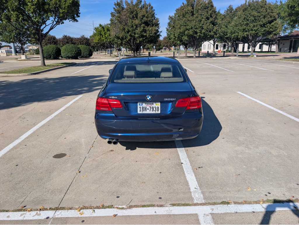 2013 BMW 3 Series Image 6