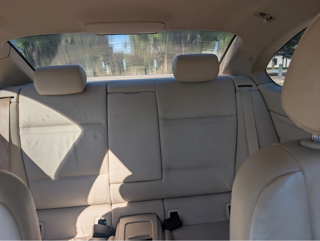 2013 BMW 3 Series Image 11