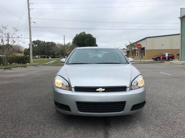 2010 Chevrolet Impala Image 2