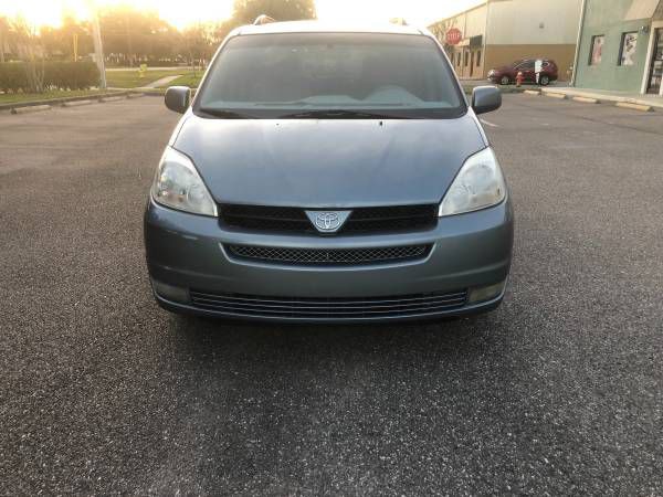 2004 Toyota Sienna Image 3