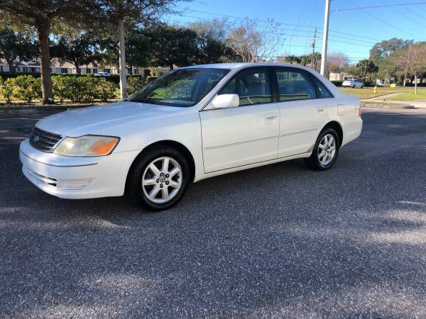2004 Toyota Avalon Image 2