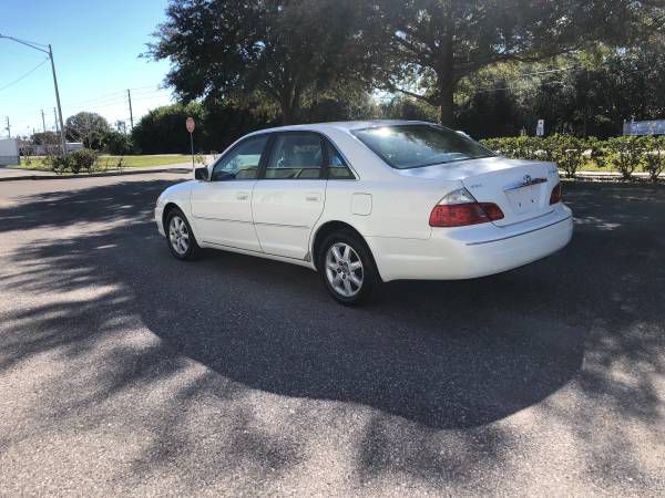 2004 Toyota Avalon Image 5