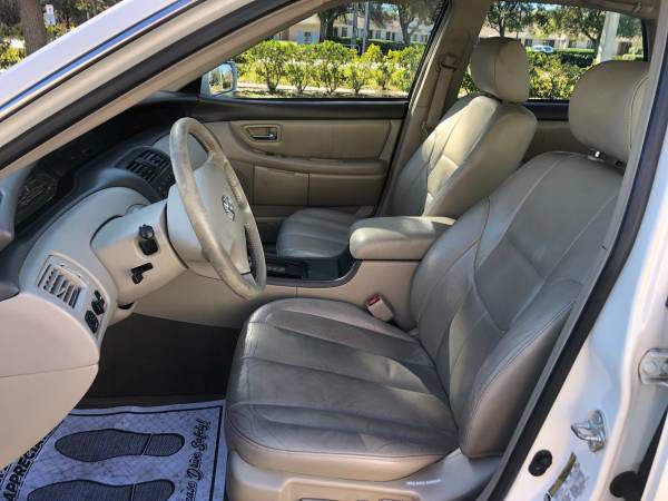 2004 Toyota Avalon Image 6