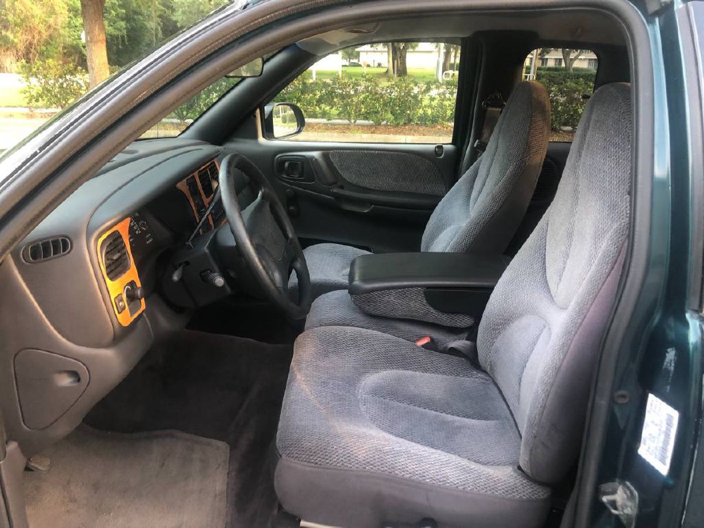 1998 Dodge Dakota Image 8