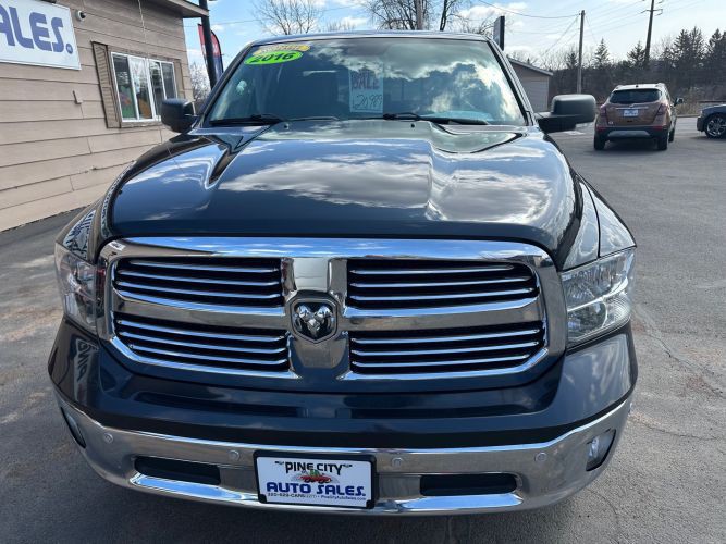 2016 RAM 1500 Image 8