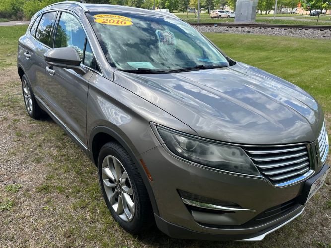 2016 Lincoln MKC Image 8
