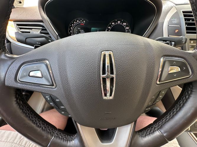 2016 Lincoln MKC Image 16
